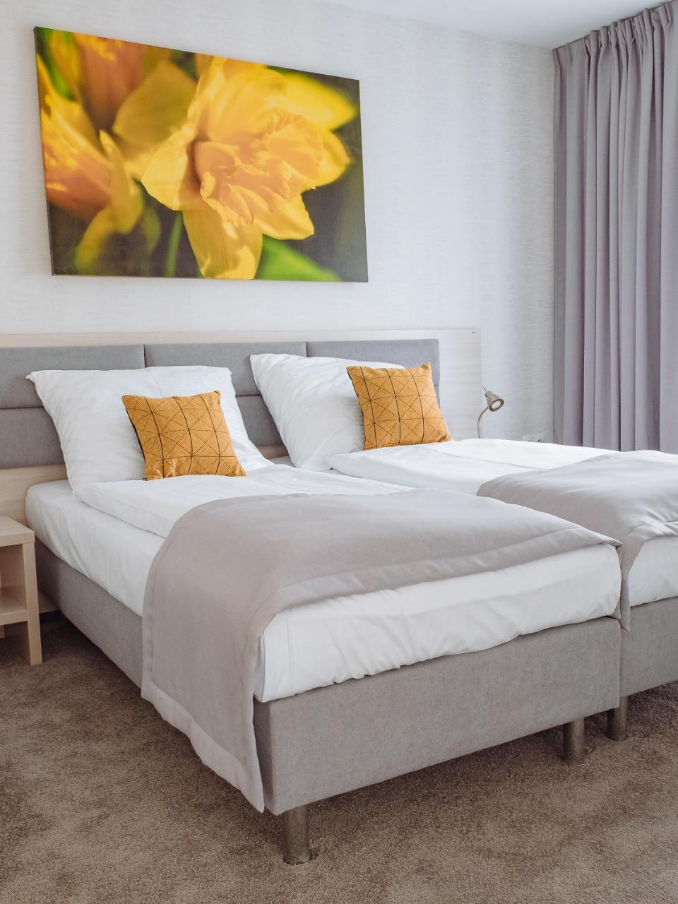 בולסלאביש Hotel Chrobrego9 מראה חיצוני תמונה